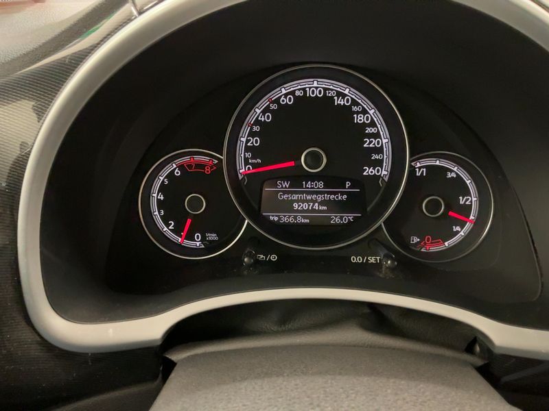 Volkswagen Beetle 2.0 TSI R-Line BlueMotion Tech — zdjęcie 13
