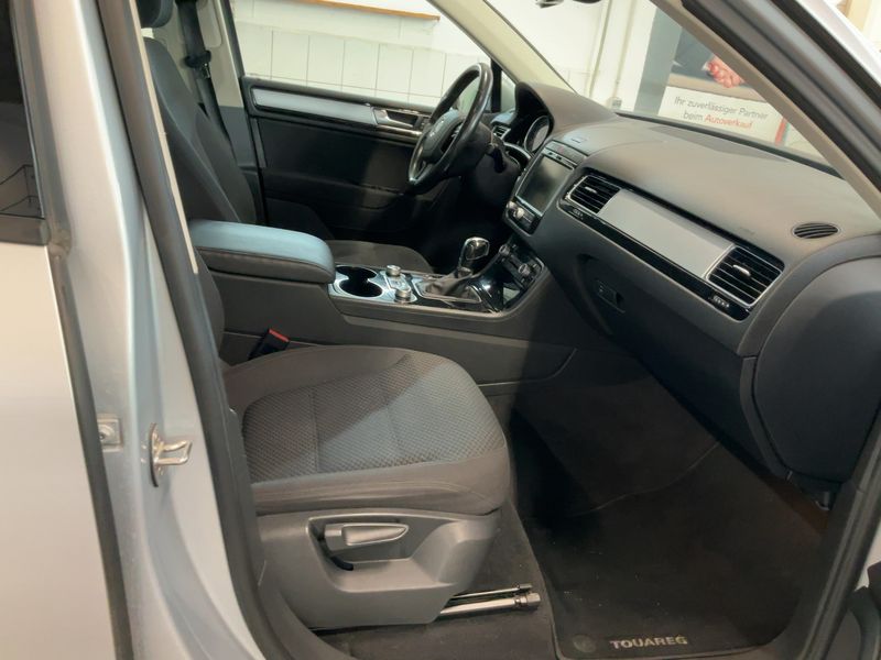 Volkswagen Touareg 3.0 V6 TDI Terrain Tech BlueMotion Tech — zdjęcie 11