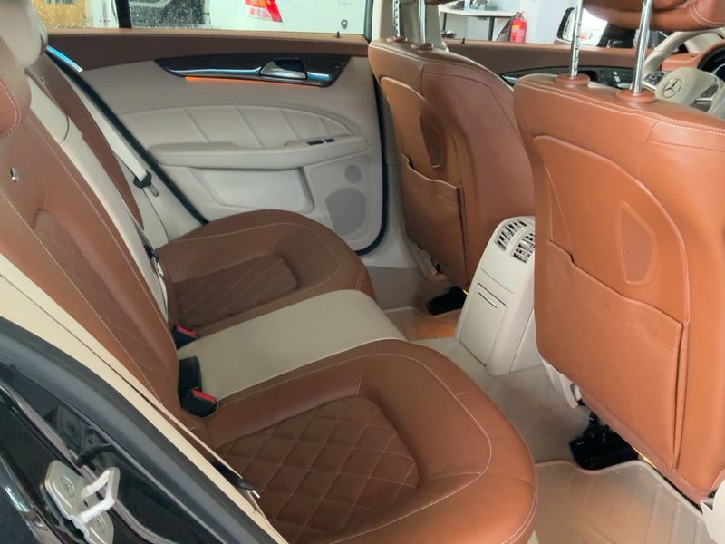 Mercedes-Benz CLS-Klasse CLS 350 d Shooting Brake 4Matic BlueTEC — zdjęcie 14