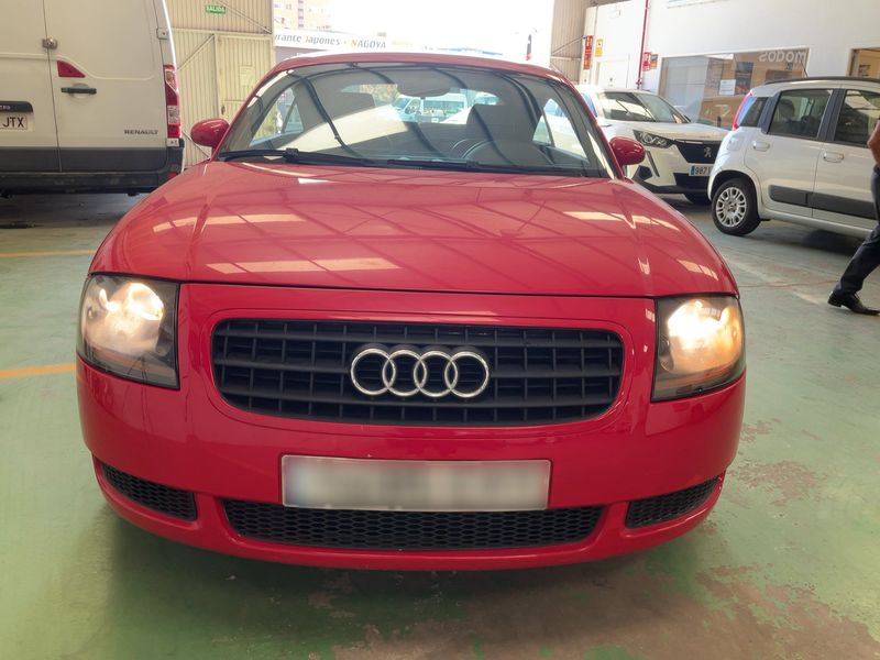Audi TT 1.8 Turbo Coupe — zdjęcie 9