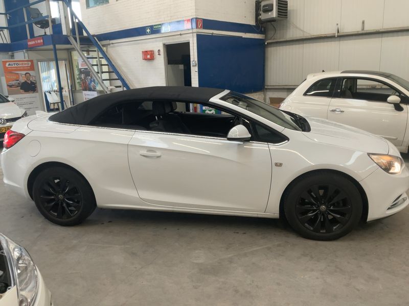 Opel Cascada 1.6 SIDI Turbo Excellence — zdjęcie 7