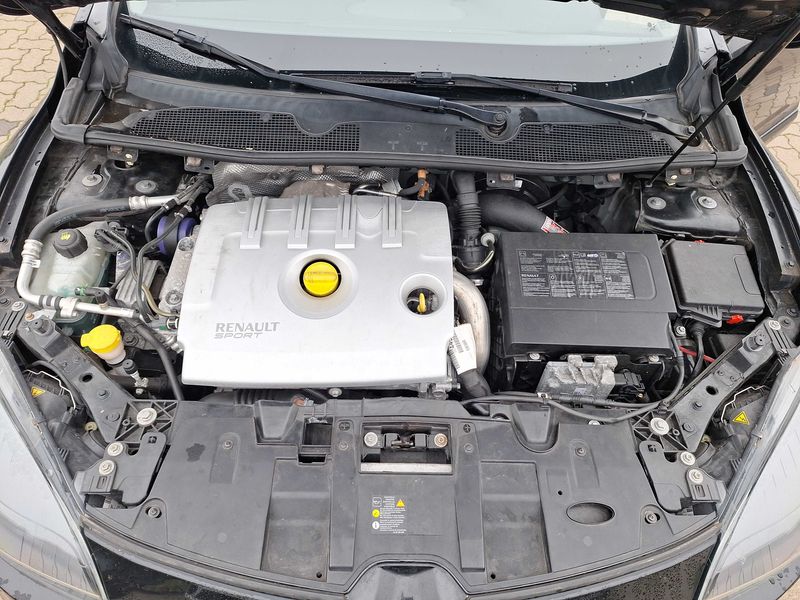 Renault Megane 2.0 TCe GT 220 — zdjęcie 8