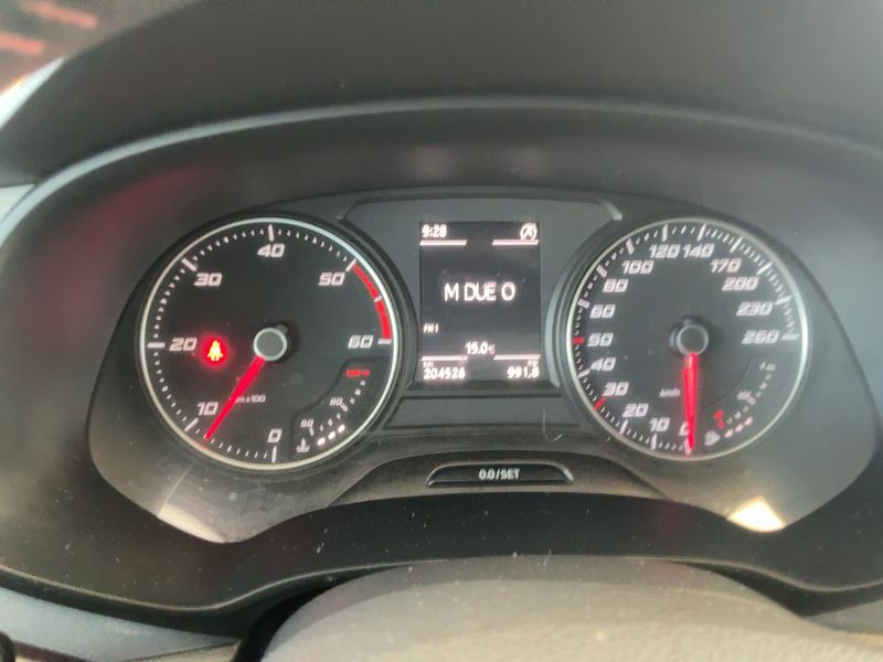 Seat Leon 2.0 TDI FR — zdjęcie 13
