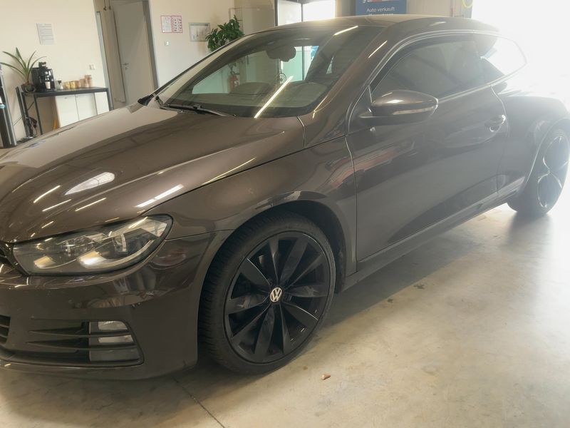 Volkswagen Scirocco 2.0 TSI BlueMotion Tech — zdjęcie 2