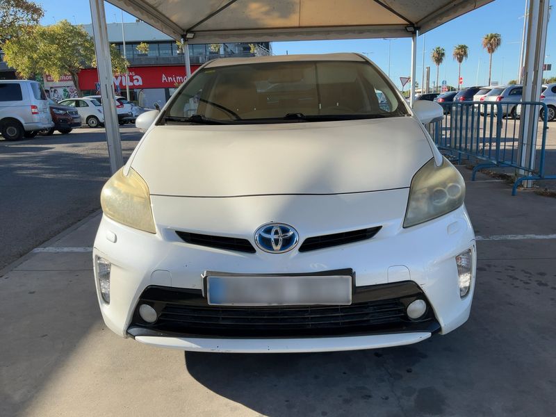Toyota Prius 1.8 Plug-in Hybrid Advance — zdjęcie 9