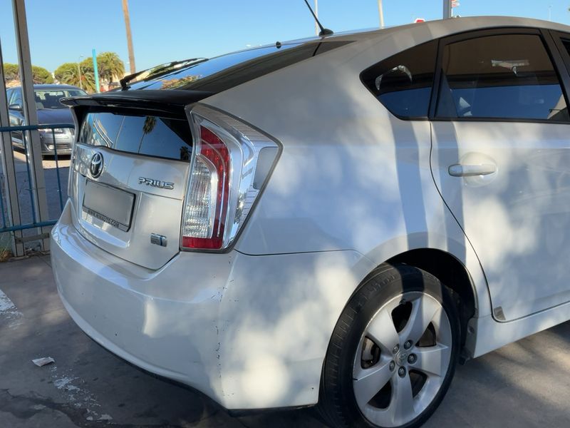 Toyota Prius 1.8 Plug-in Hybrid Advance — zdjęcie 6