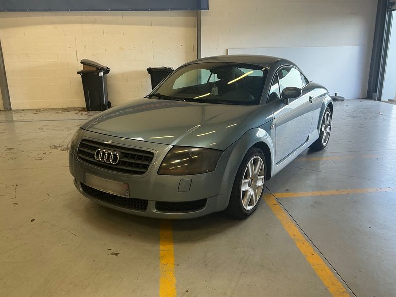 Audi TT 1.8 Turbo Coupe — zdjęcie 1