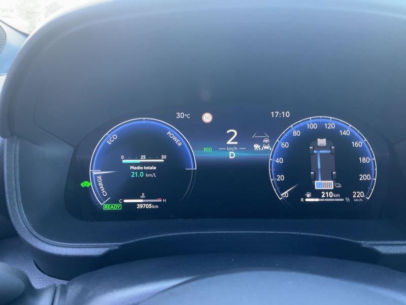 Toyota Yaris Cross 1.5 Hybrid GR Sport — zdjęcie 13