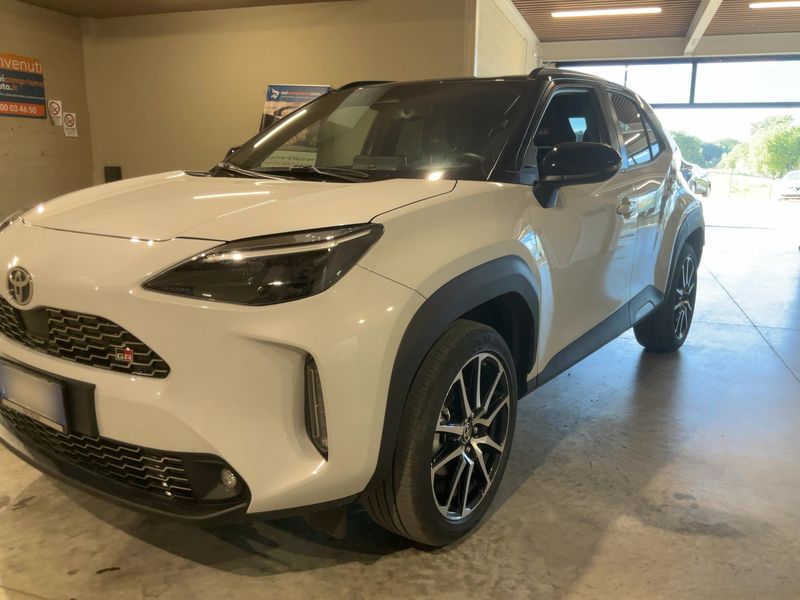 Toyota Yaris Cross 1.5 Hybrid GR Sport — zdjęcie 2