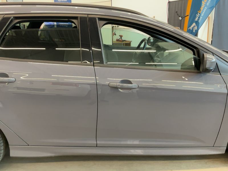 Ford Focus 2.0 EcoBoost ST — zdjęcie 7