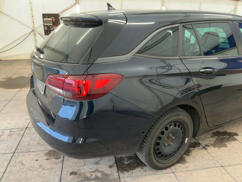Opel Astra 1.6 CDTI 120 Jahre Start/Stop — zdjęcie 6