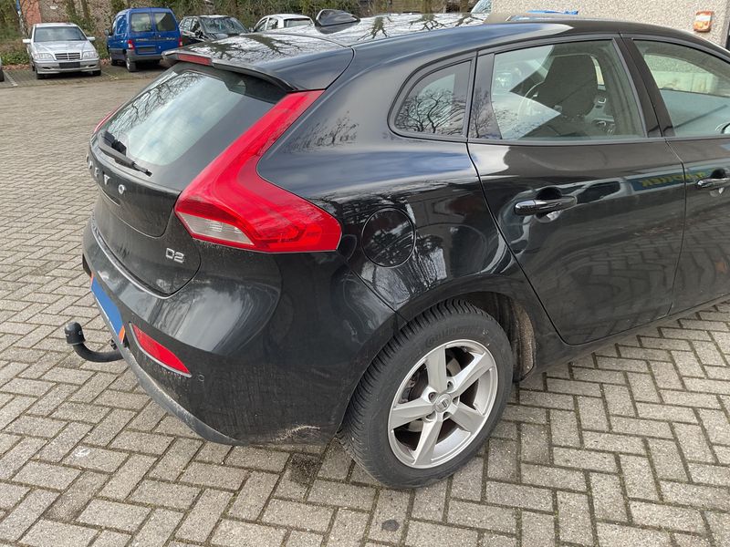 Volvo V40 2.0 D2 Kinetic — zdjęcie 6