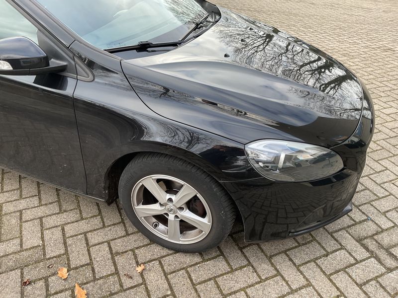 Volvo V40 2.0 D2 Kinetic — zdjęcie 8