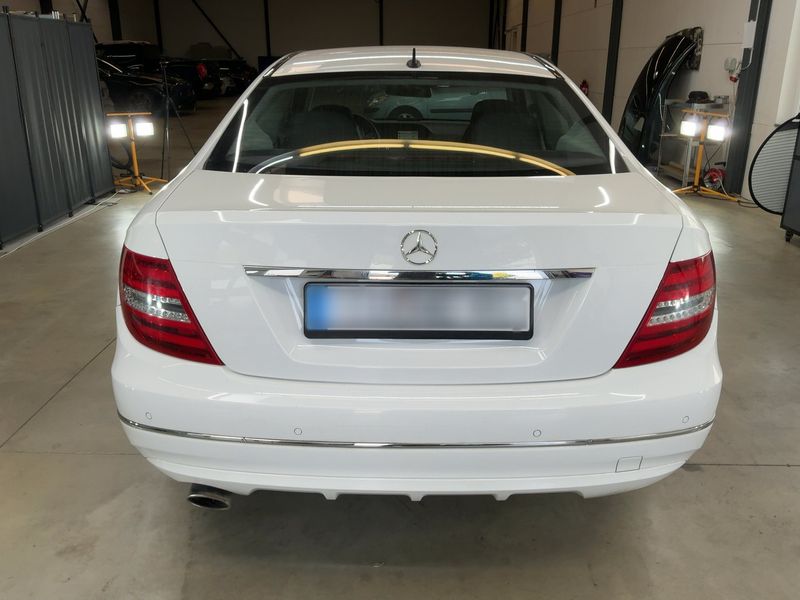 Mercedes-Benz C-Klasse C 220 CDI BlueEfficiency — zdjęcie 5