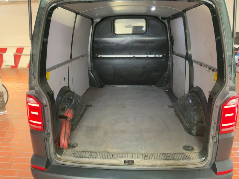 Volkswagen T6 Transporter 2.0 TDI Kasten 4Motion — zdjęcie 10