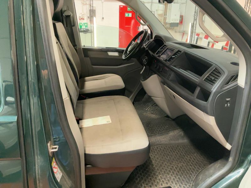 Volkswagen T6 Transporter 2.0 TDI Kasten 4Motion — zdjęcie 11