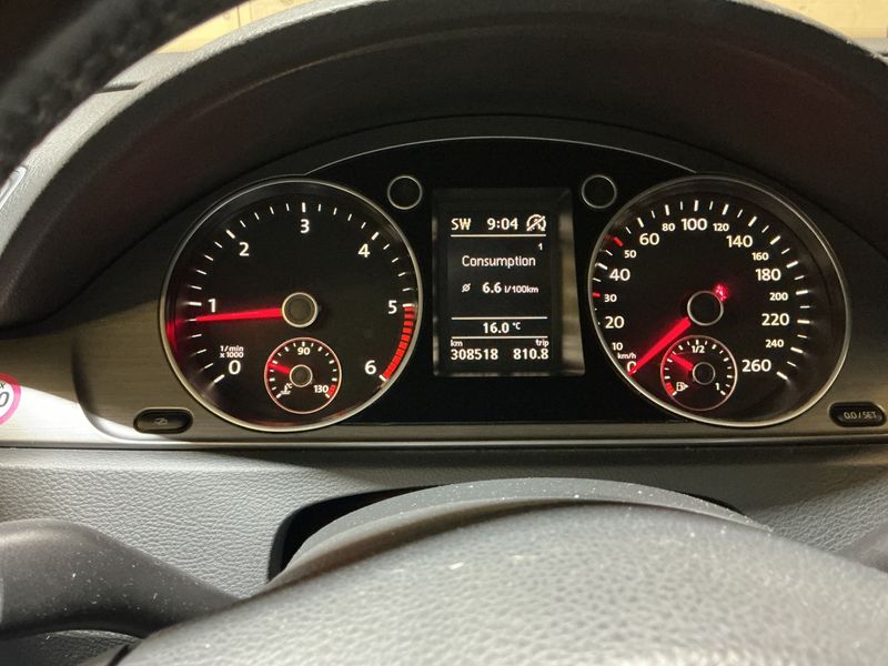 Volkswagen Passat 2.0 TDI BlueMotion Tech — zdjęcie 4