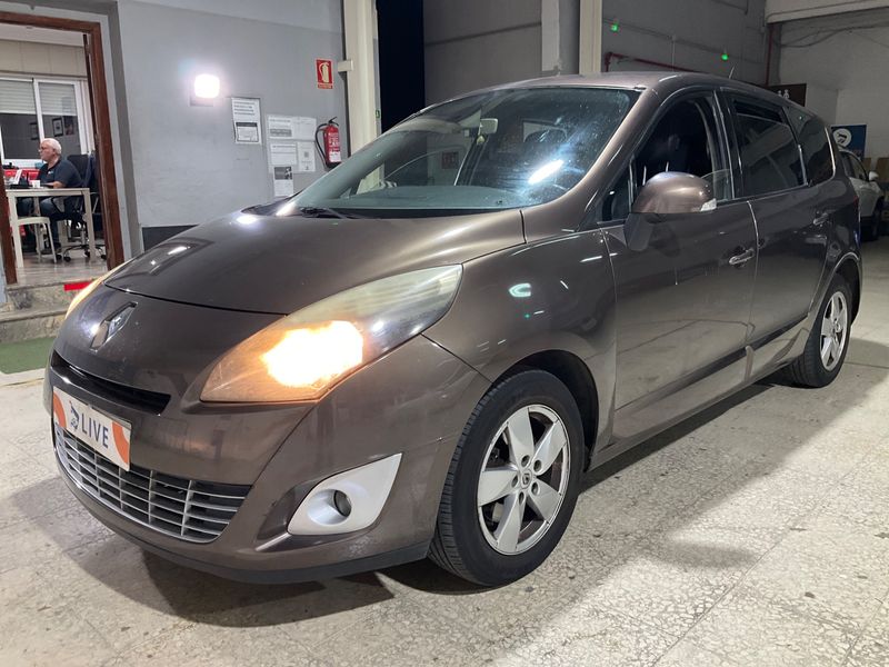 Renault Grand Scenic 1.5 dCi Dynamique — zdjęcie 1