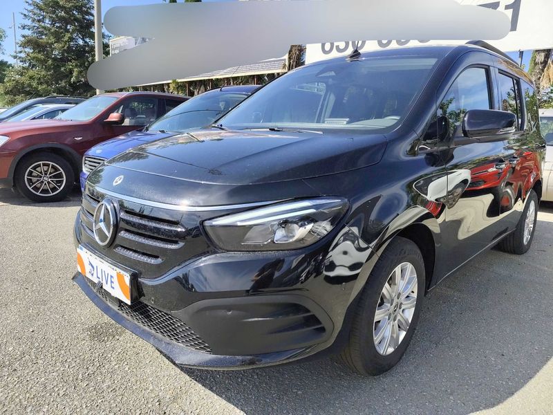Mercedes-Benz EQT 200 Premium plus — zdjęcie 2