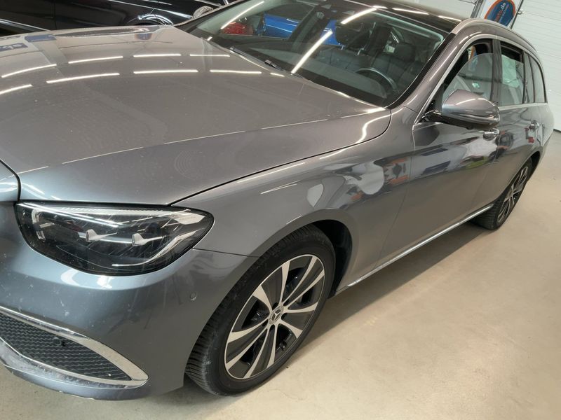 Mercedes-Benz E-Klasse E 300 de T Exclusive — zdjęcie 2