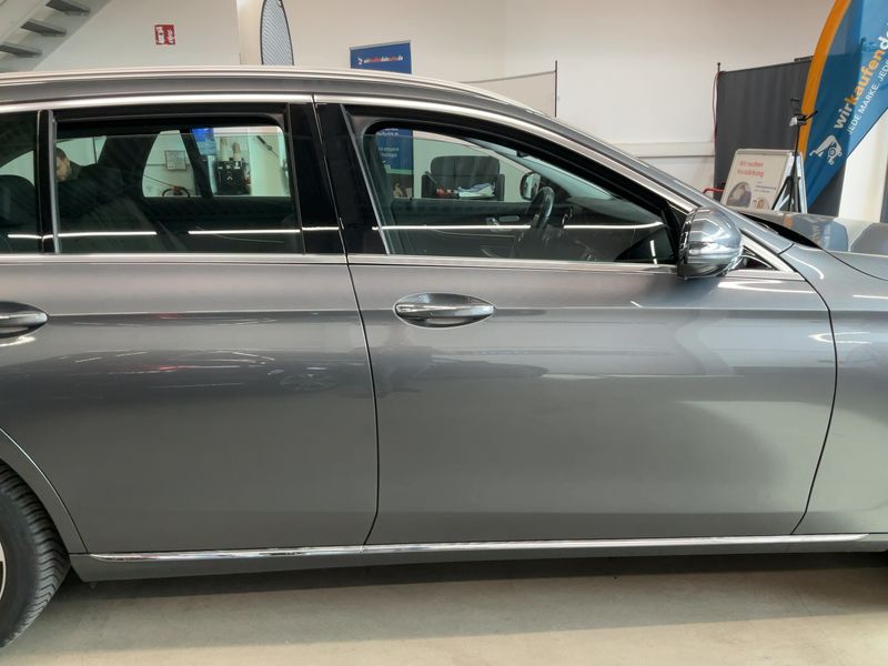 Mercedes-Benz E-Klasse E 300 de T Exclusive — zdjęcie 7