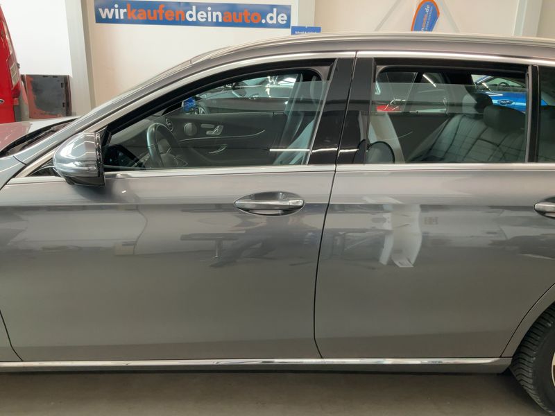 Mercedes-Benz E-Klasse E 300 de T Exclusive — zdjęcie 4