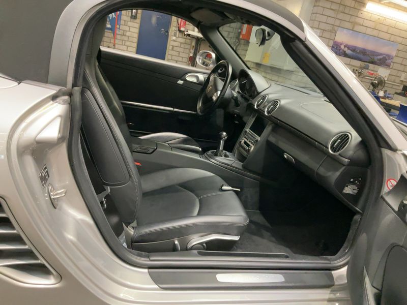 Porsche Boxster 2.7 — zdjęcie 11