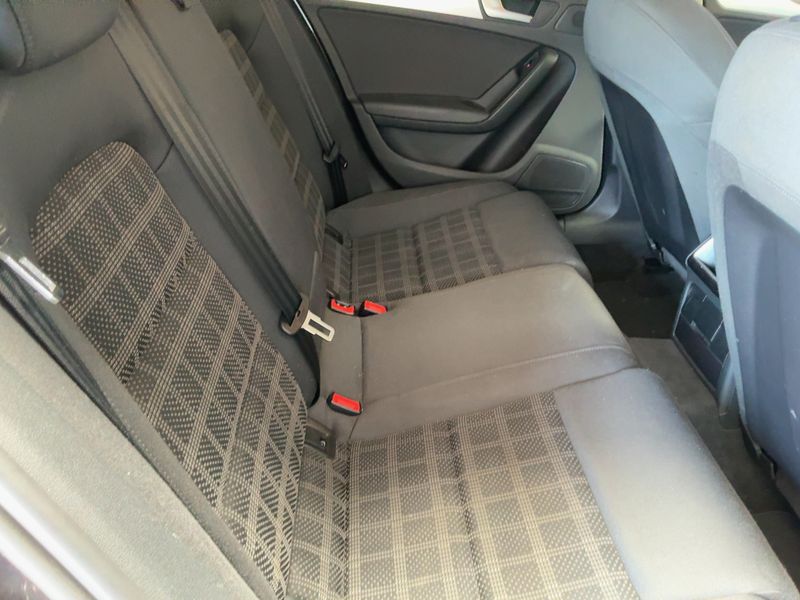Audi A4 2.0 TDI Ambition — zdjęcie 14