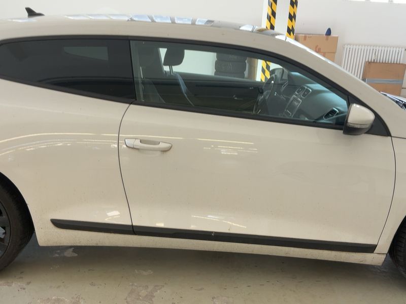 Volkswagen Scirocco 2.0 TDI BlueMotion Tech — zdjęcie 7