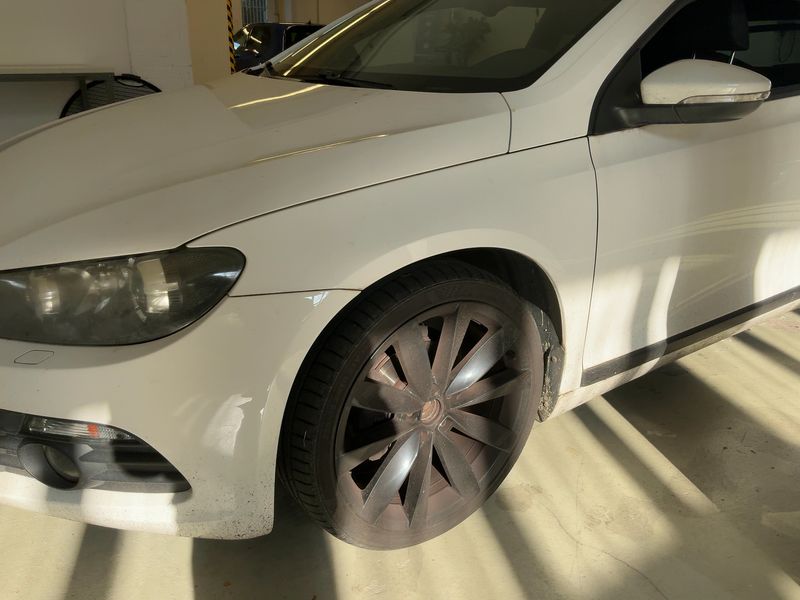 Volkswagen Scirocco 2.0 TDI BlueMotion Tech — zdjęcie 2