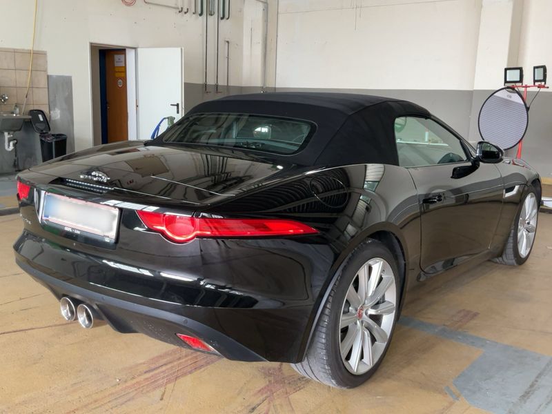 Jaguar F-TYPE 3.0 V6 — zdjęcie 6