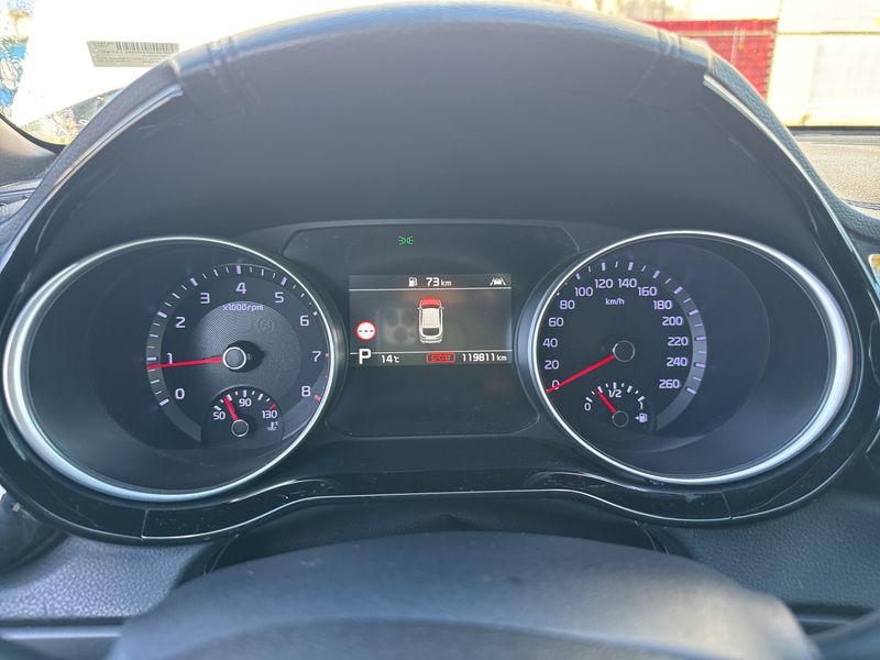 Kia pro_cee'd 1.6 TGDI GT — zdjęcie 12