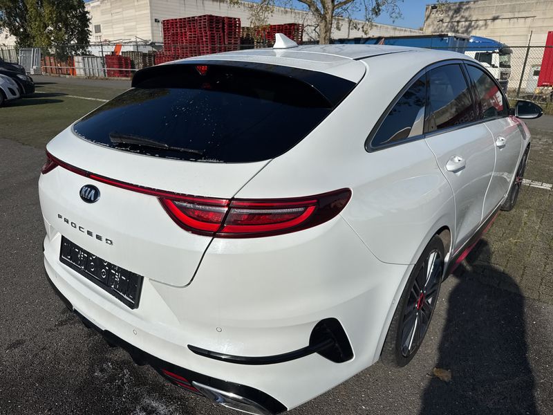 Kia pro_cee'd 1.6 TGDI GT — zdjęcie 5