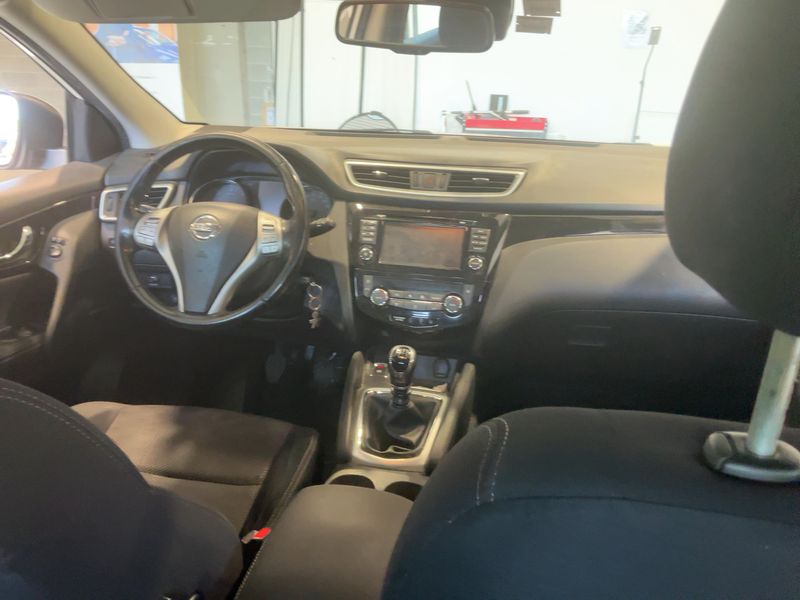 Nissan Qashqai 1.5 Turbodiesel Acenta — zdjęcie 12
