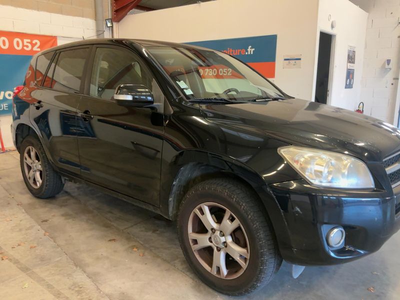 Toyota RAV 4 2.2 D-4D Life 4x4 — zdjęcie 8