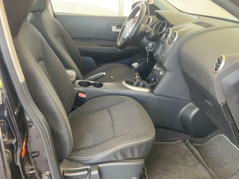 Nissan Qashqai 1.5 dCi Tekna — zdjęcie 11