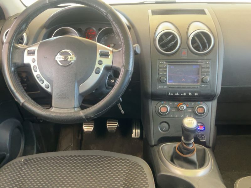 Nissan Qashqai 1.5 dCi Tekna — zdjęcie 12
