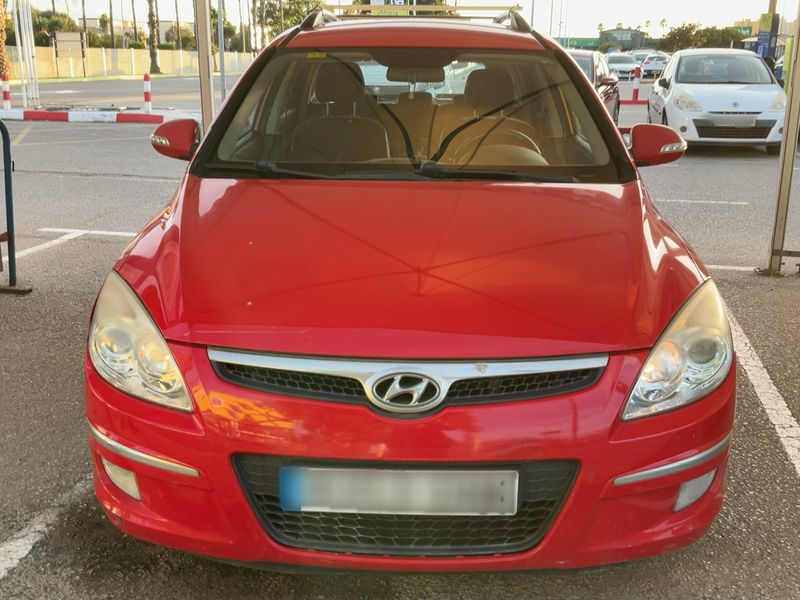 Hyundai i30 1.6 CRDi Active — zdjęcie 9