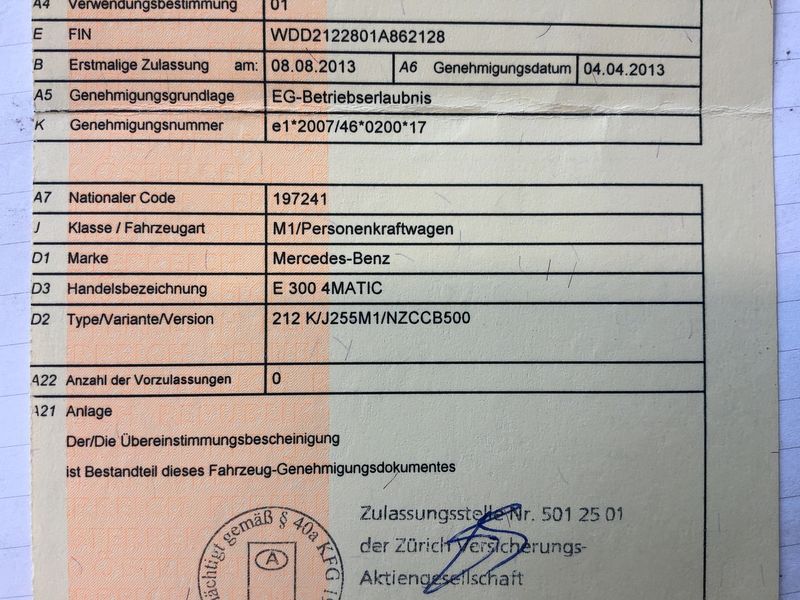 Mercedes-Benz E-Klasse E 300 CGI T BlueEfficiency 4Matic Avantgarde — zdjęcie 16