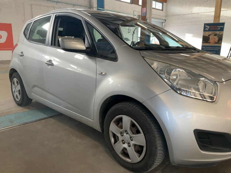 Kia Venga 1.4 Style — zdjęcie 8