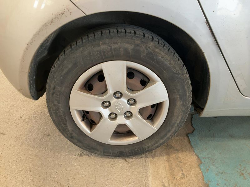 Kia Venga 1.4 Style — zdjęcie 21