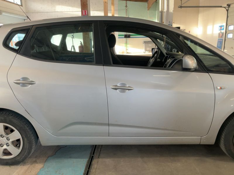 Kia Venga 1.4 Style — zdjęcie 7