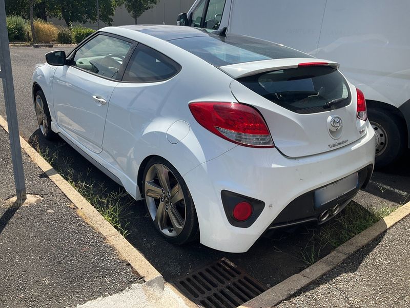 Hyundai Veloster 1.6 TGDI Turbo — zdjęcie 3