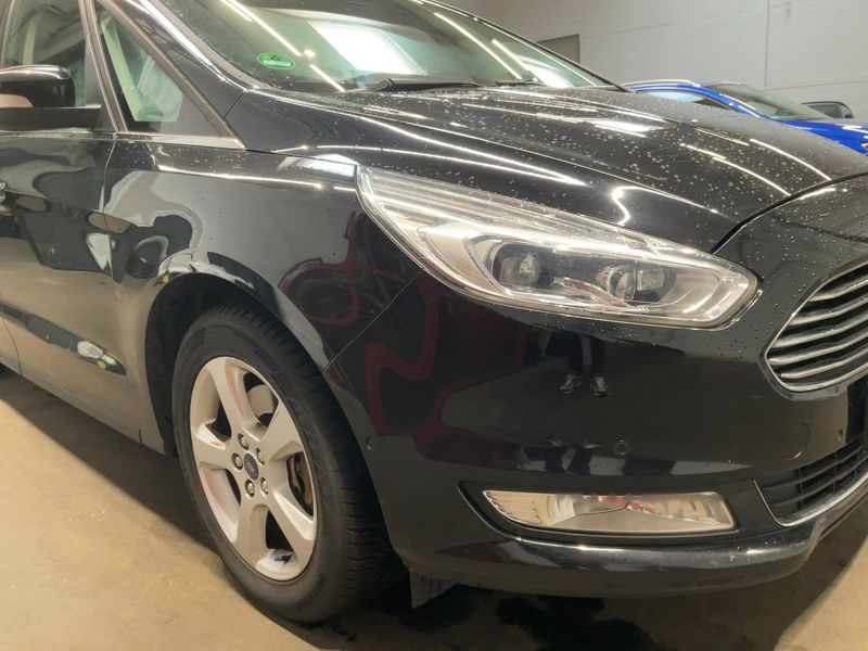 Ford Galaxy 1.5 EcoBoost Titanium — zdjęcie 8