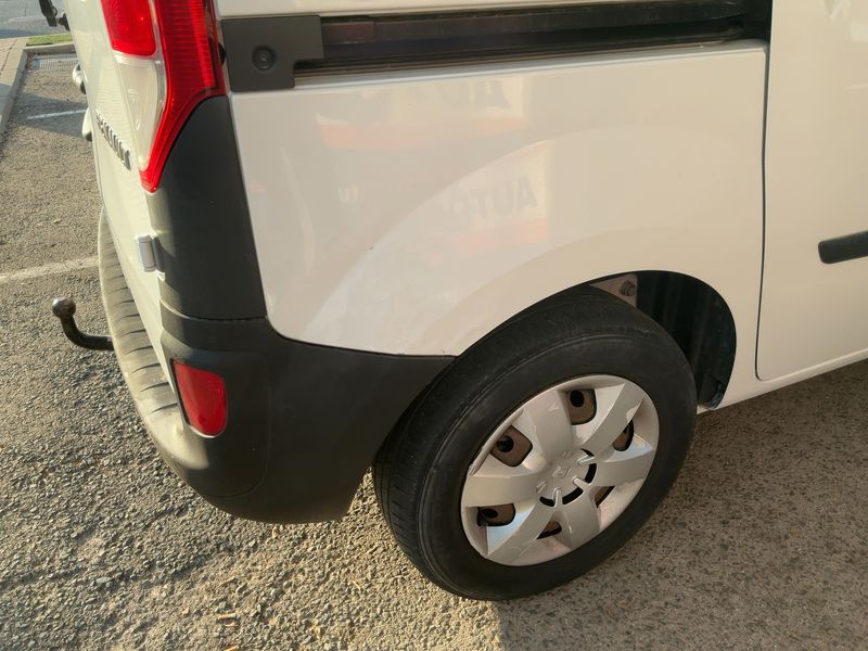 Renault Kangoo 1.5 dCi Profesional — zdjęcie 17