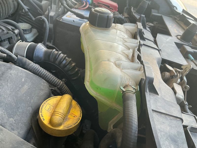 Renault Kangoo 1.5 dCi Profesional — zdjęcie 24
