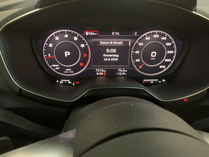 Audi TT 40 TFSI — zdjęcie 13