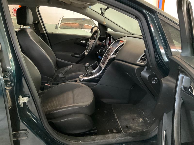 Opel Astra 1.6 CDTI DPF Selective — zdjęcie 3