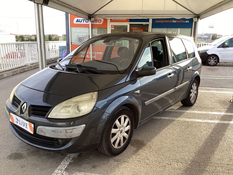Renault Grand Scenic 1.9 dCi Dynamique — zdjęcie 1