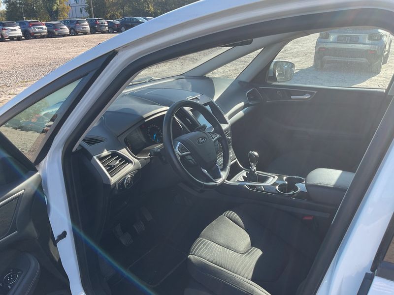 Ford S-Max 1.5 EcoBoost Trend — zdjęcie 11